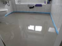 Renovierung eines defekten Badezimmerbodens (1)